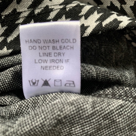 Everleigh Black and Gray Houndstooth Checkered 3/4 Balloon Sleeves Top in Size M - Picture 10 of 10